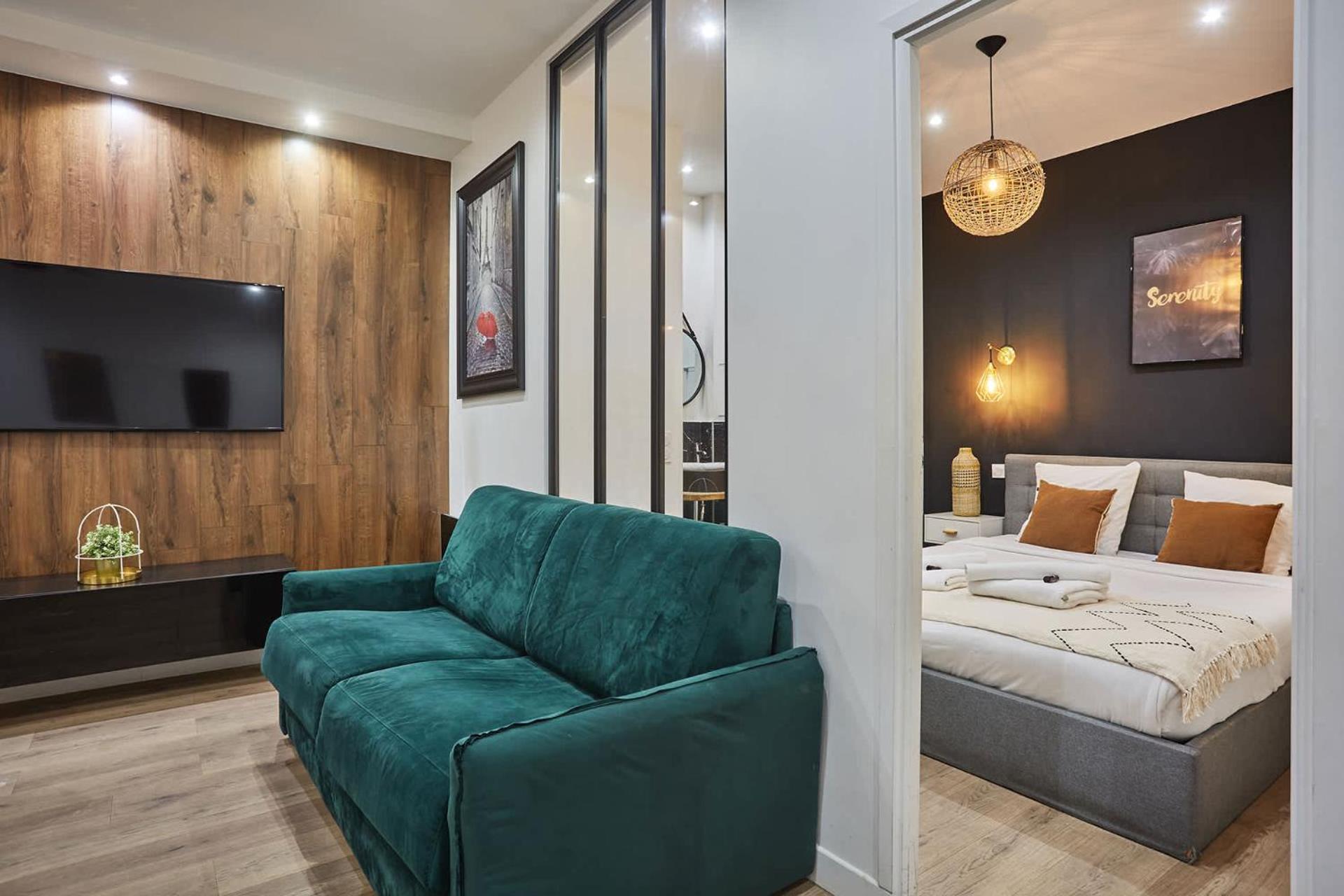 Sublime Flat In The Centre Of By Studioprestige